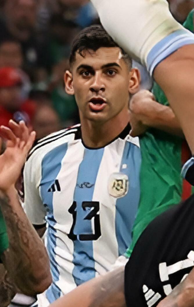 Argentina's Romero and Molina in injury doubt as World Cup preparations disrupted